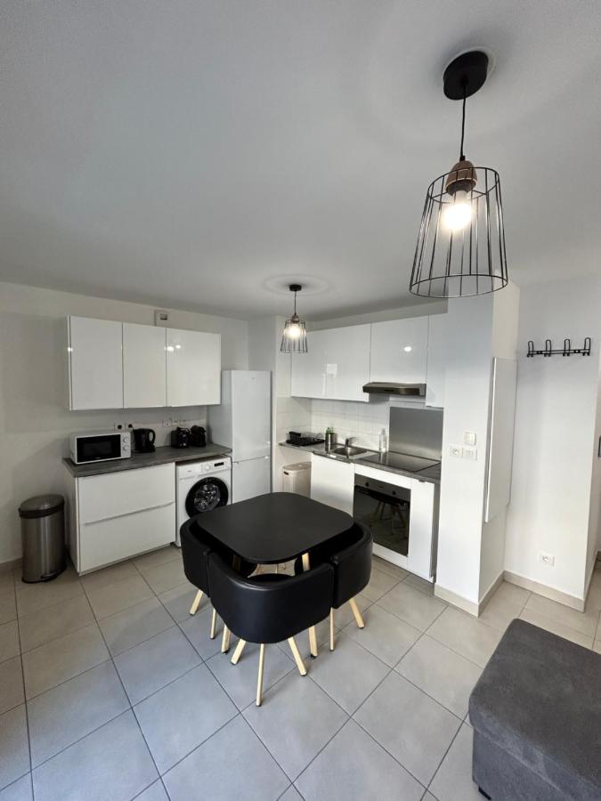 Appartement Avec Terrasse Et Box Entre Plages Et Nature Marsiglia Esterno foto