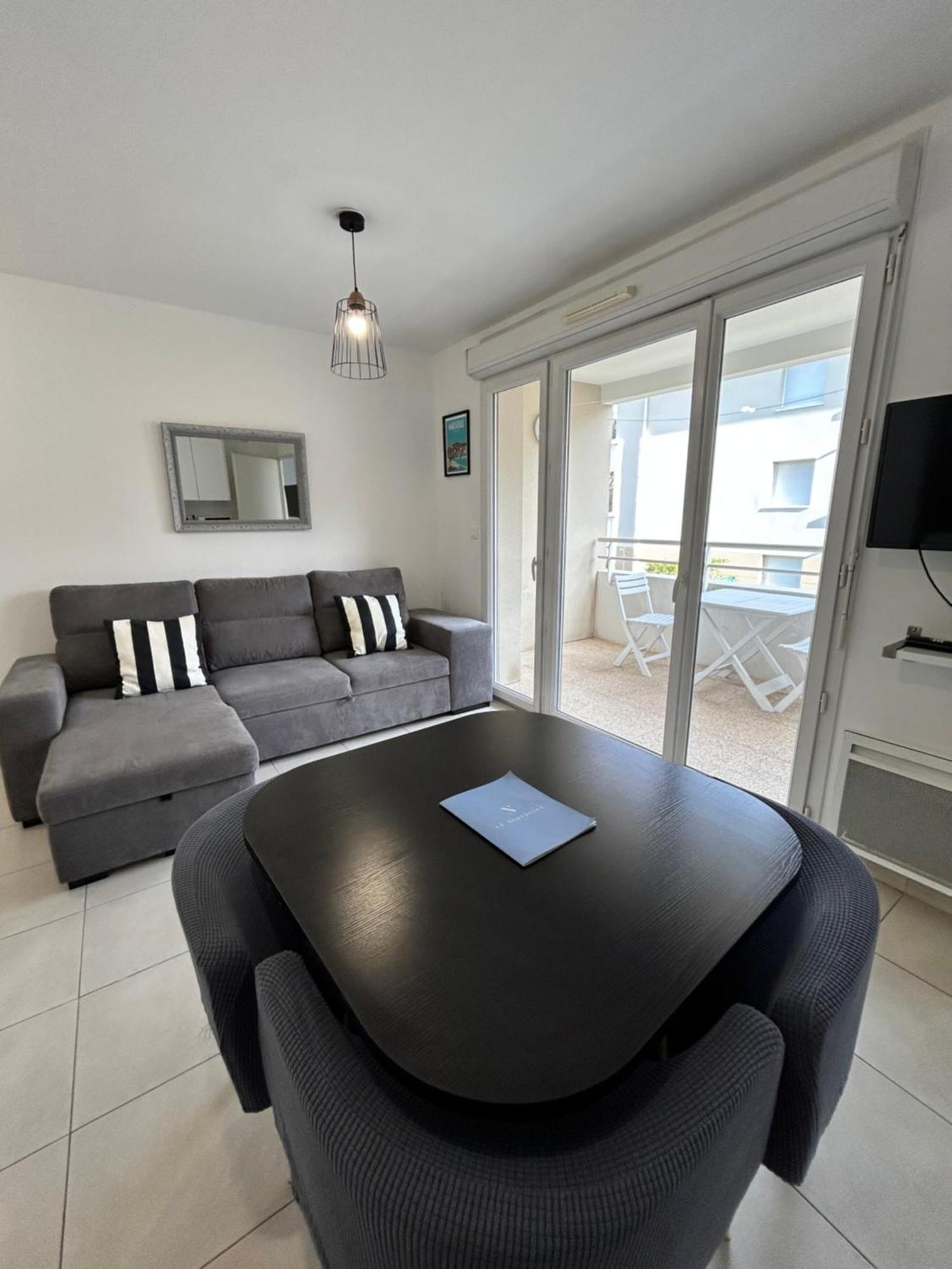 Appartement Avec Terrasse Et Box Entre Plages Et Nature Marsiglia Esterno foto