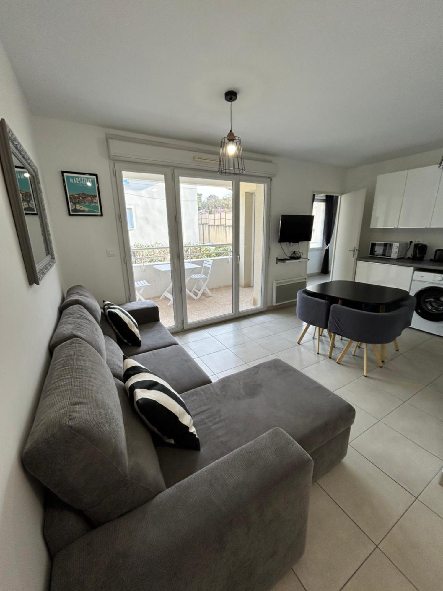 Appartement Avec Terrasse Et Box Entre Plages Et Nature Marsiglia Esterno foto